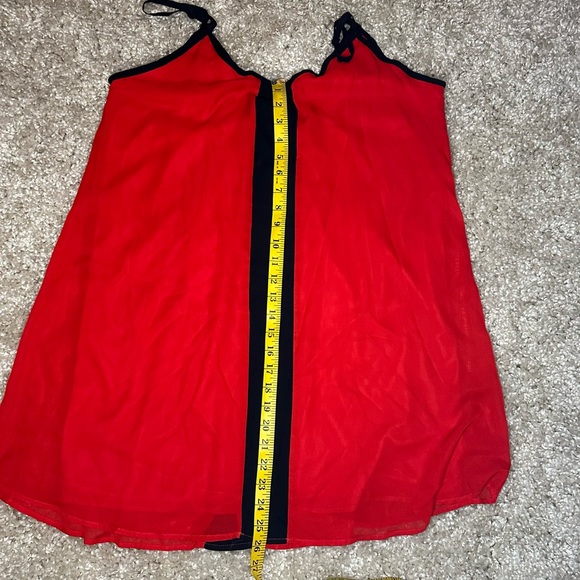 GUESS Red & Black Flowy Dress - Size Large - Excellent Condition - Picture 4 of 5